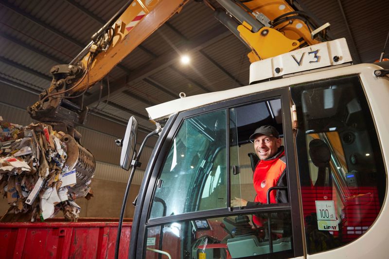 Lieuwe In Cabine Overslag Leeuwarden LR Liggend