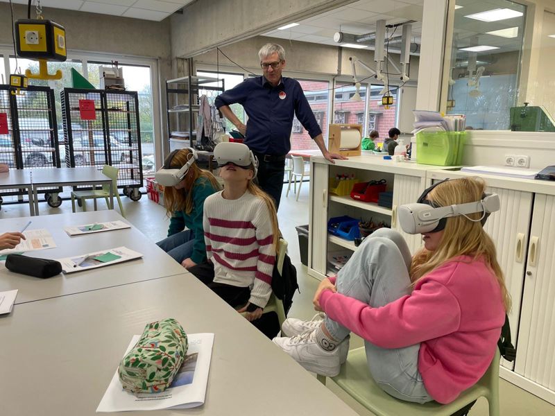 VR Op School 2