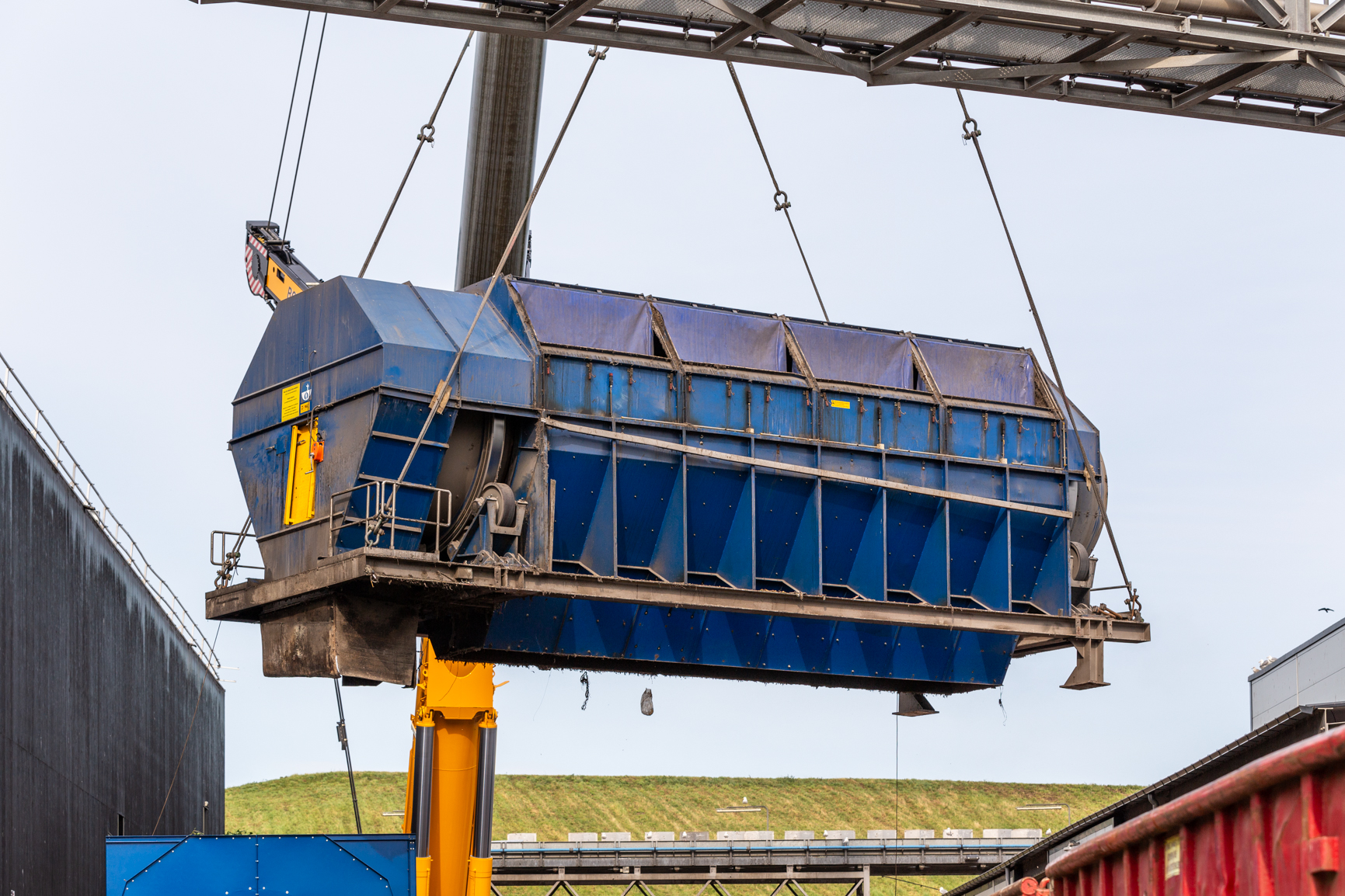 Nieuwe Zeeftrommel Aan Kraan