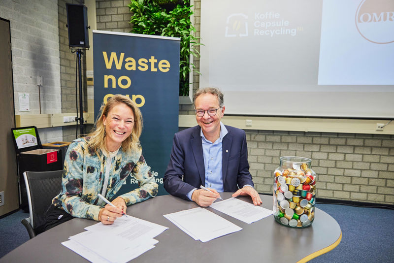 Ondertekening Koffiecuprecycling