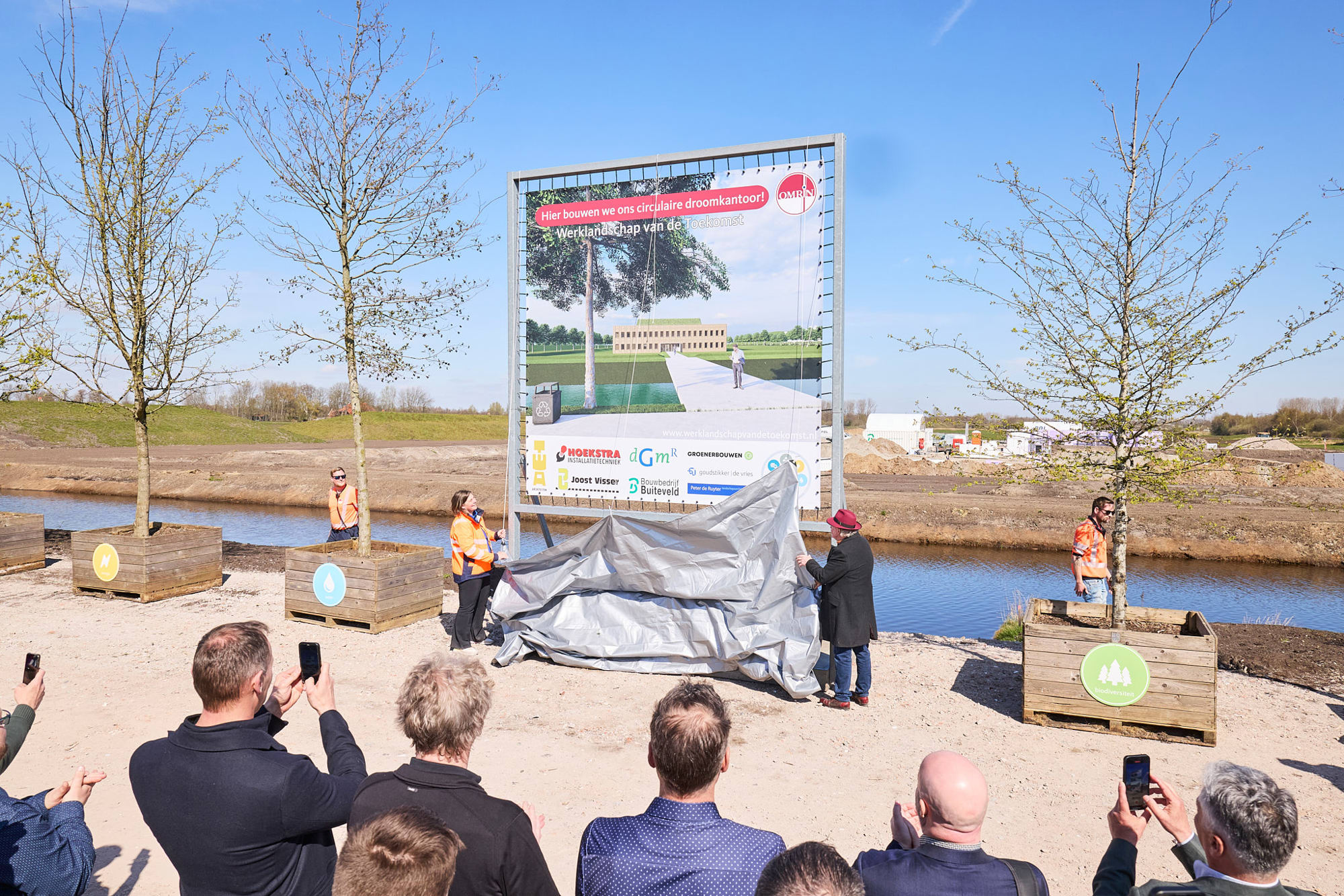 Start Droomkantoor Omrin 32LR