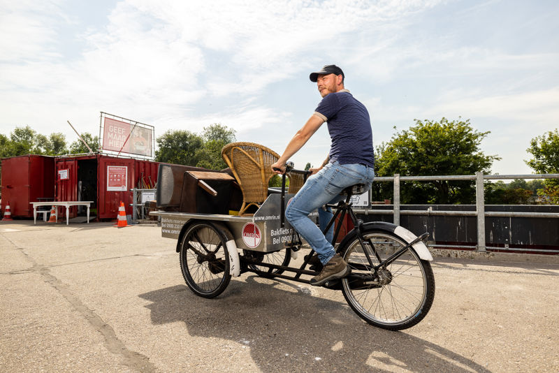 Bakfiets Met Michiel Op Milieustraat LR Liggend