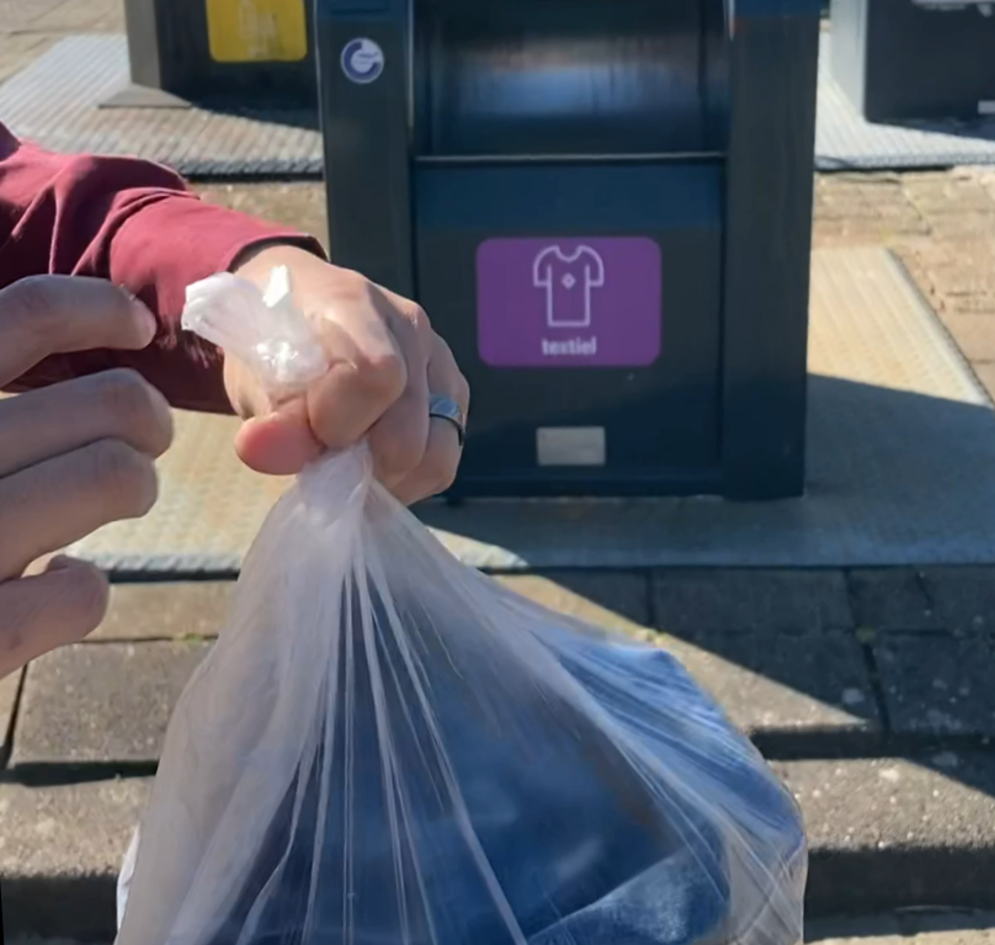 Oude Spijkerbroek In Zak